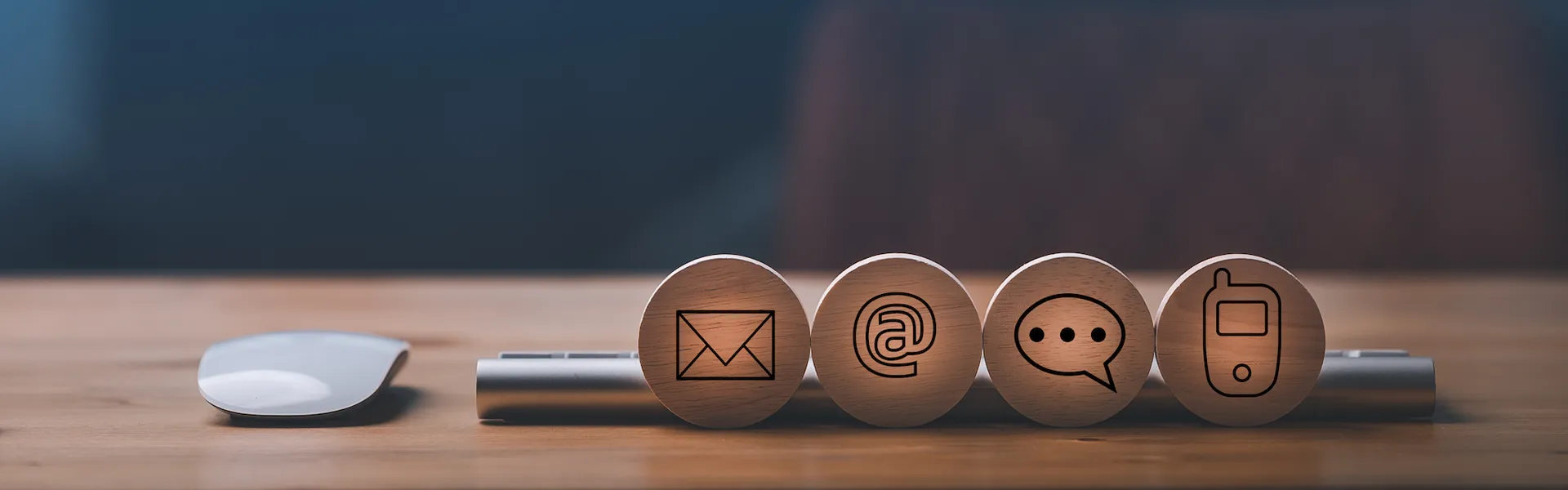 Susisiekite su mumis